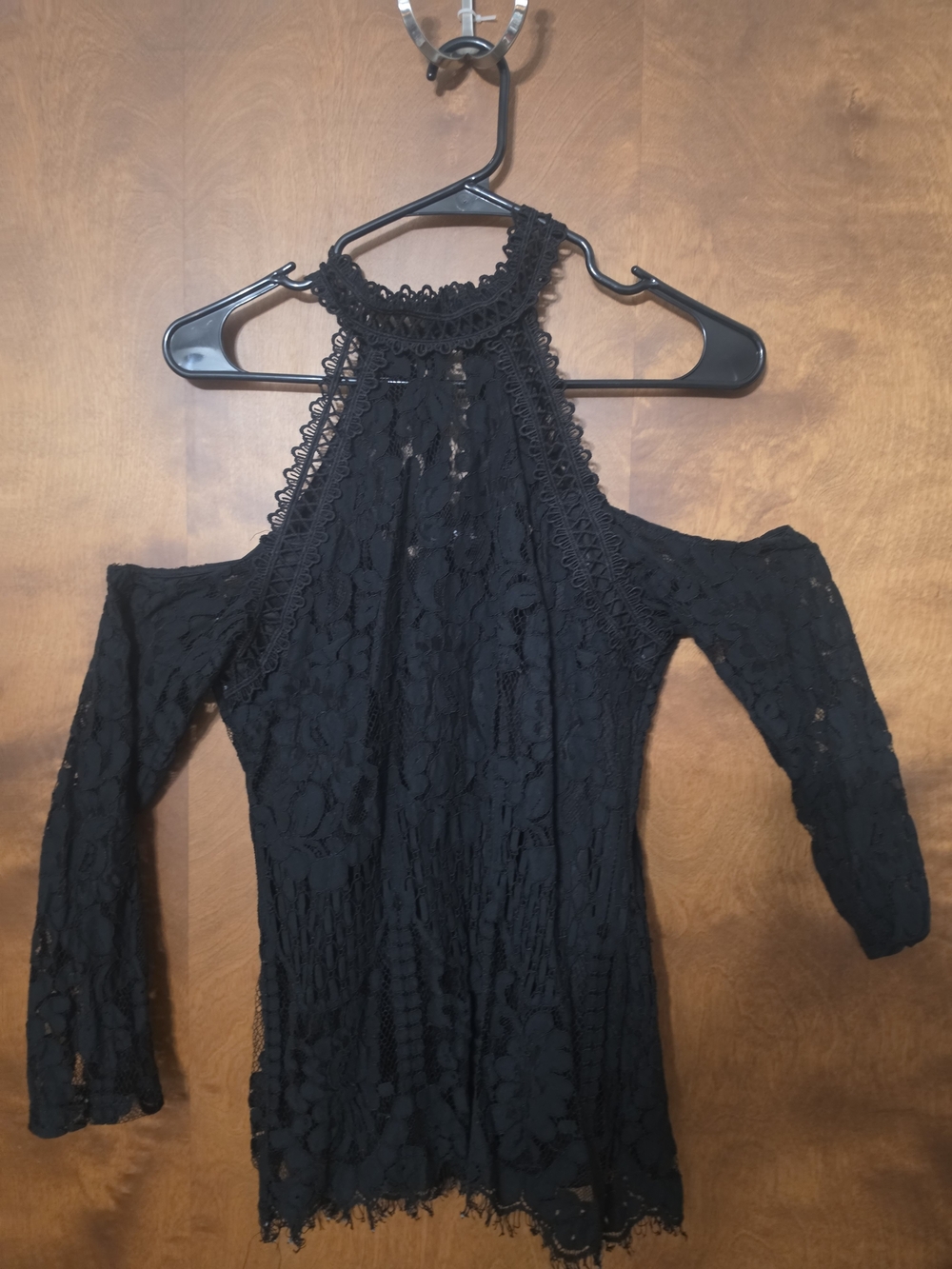 YOINS Black Lace Cold-Shoulder Halter Neck Long Sleeve Dress